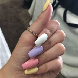 Meet your Posher, Devynn